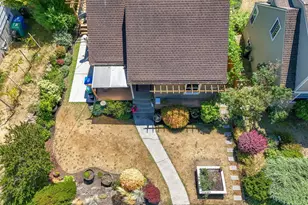 349 NW 49th St, Seattle, WA 98107 - Photo 37