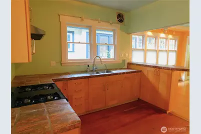 7217 4th Avenue NW, Seattle, WA 98117 - Photo 5