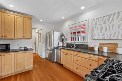 5248 17th Avenue NE, Seattle, WA 98105 - Photo 13