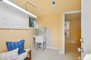 5248 17th Ave NE, Seattle, WA 98105 - Photo 31