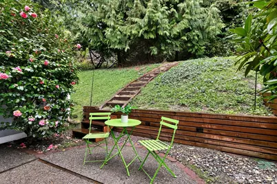 3835 25th Avenue W, Seattle, WA 98199 - Photo 11