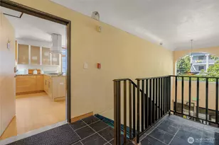 1122 Broadway E, Seattle, WA 98102 - Photo 9