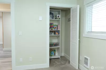 14517 NE 40th Street #F103, Bellevue, WA 98007 - Photo 3