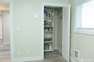 14517 NE 40th St, Bellevue, WA 98007 - Photo 3