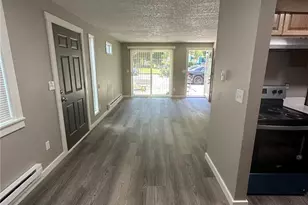 519 Burnett Ave S, Renton, WA 98057 - Photo 9
