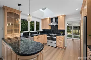 14115 SE 45th St, Bellevue, WA 98006 - Photo 11
