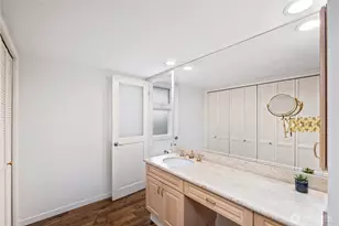 14115 SE 45th St, Bellevue, WA 98006 - Photo 17