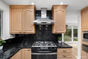 14115 SE 45th St, Bellevue, WA 98006 - Photo 13