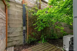 1318 Yakima Ave S, Seattle, WA 98144 - Photo 13