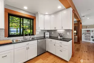 7404 SW 255th St, Vashon, WA 98070 - Photo 9