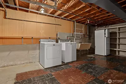 5900 34th Avenue SW, Seattle, WA 98126 - Photo 23