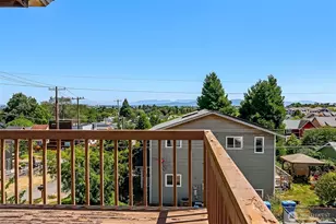 5900 34th Ave SW, Seattle, WA 98126 - Photo 13