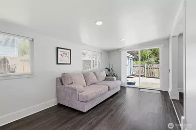 914 S 30th Place, Renton, WA 98055 - Photo 19