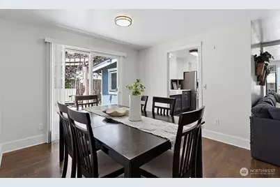 914 S 30th Place, Renton, WA 98055 - Photo 11