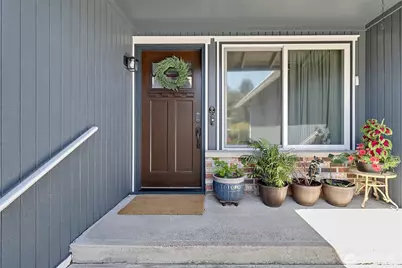 914 S 30th Place, Renton, WA 98055 - Photo 3