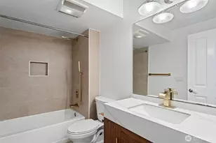 14200 SE 6th St, Bellevue, WA 98007 - Photo 11