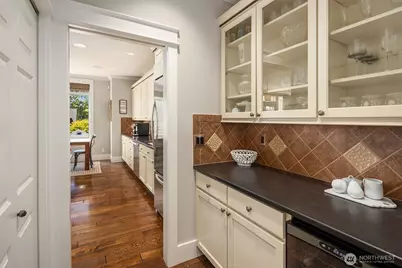1109 33rd Avenue E, Seattle, WA 98112 - Photo 15