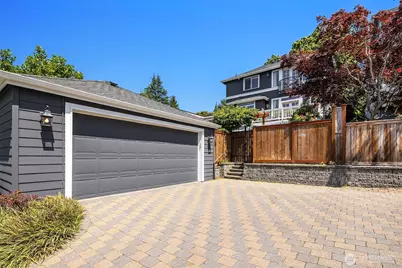 1109 33rd Avenue E, Seattle, WA 98112 - Photo 3