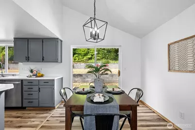 7307 Morning View Avenue NE, Bremerton, WA 98311 - Photo 13
