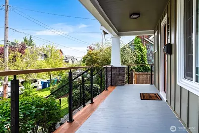 127 NE 58th Street, Seattle, WA 98105 - Photo 3
