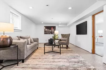 127 NE 58th Street, Seattle, WA 98105 - Photo 29
