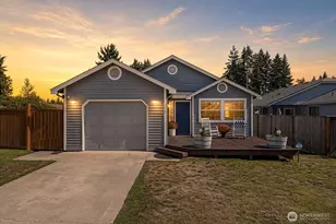 1737 W 15th St, Port Angeles, WA 98363 - Photo 1