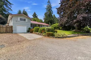 8402 34th St W, Tacoma, WA 98466 - Photo 3