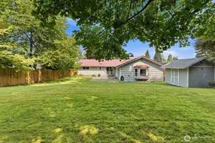 8402 34th St W, Tacoma, WA 98466 - Photo 37