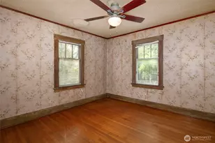 6016 34th Ave NE, Seattle, WA 98115 - Photo 5