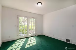 6016 34th Ave NE, Seattle, WA 98115 - Photo 13