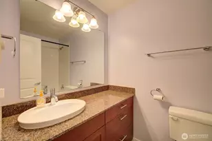 11525 Greenwood Ave N, Seattle, WA 98133 - Photo 25