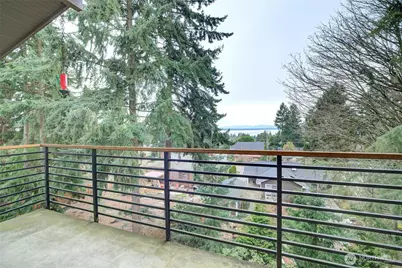 11525 Greenwood Avenue N #401, Seattle, WA 98133 - Photo 13