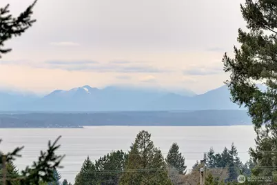 11525 Greenwood Avenue N #401, Seattle, WA 98133 - Photo 17