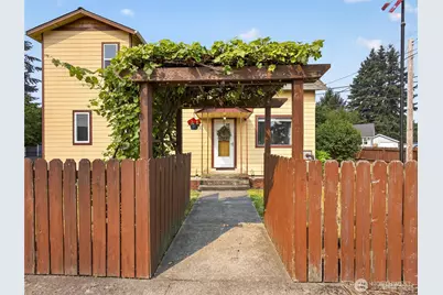 211 S Perkins Street, Buckley, WA 98321 - Photo 1