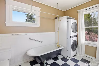 6238 Woodlawn Avenue N, Seattle, WA 98103 - Photo 21