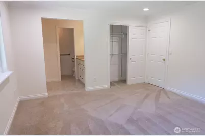 25218 SE 31st Place, Sammamish, WA 98075 - Photo 13