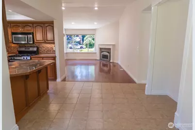 25218 SE 31st Place, Sammamish, WA 98075 - Photo 9