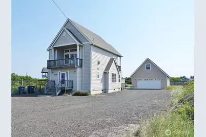 1066 Ocean Shores Boulevard SW, Ocean Shores, WA 98569 - Photo 1