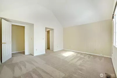 10063 Wallingford Avenue N, Seattle, WA 98133 - Photo 15