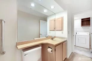 10063 Wallingford Ave N, Seattle, WA 98133 - Photo 25