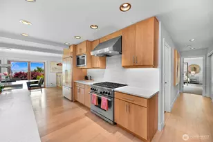 416 S Clarkwood, Bellingham, WA 98225 - Photo 9