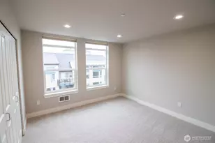 7800 SE 27th St, Mercer Island, WA 98040 - Photo 7