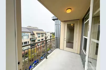 7800 SE 27th Street #504, Mercer Island, WA 98040 - Photo 25