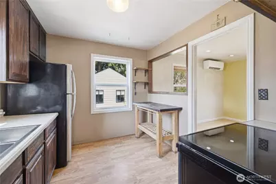 9831 33rd Avenue SW, Seattle, WA 98126 - Photo 5