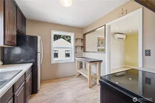 9831 33rd Ave SW, Seattle, WA 98126 - Photo 5