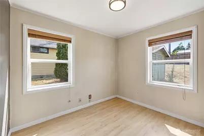 9831 33rd Avenue SW, Seattle, WA 98126 - Photo 13