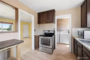 9831 33rd Ave SW, Seattle, WA 98126 - Photo 3