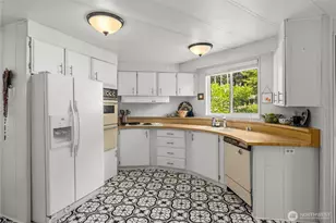10029 Whitecap Dr NW, Olympia, WA 98502 - Photo 5