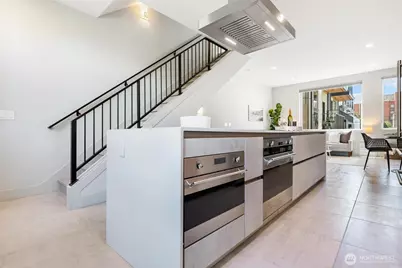 305 17th Avenue E, Seattle, WA 98112 - Photo 9