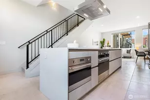 305 17th Ave E, Seattle, WA 98112 - Photo 9